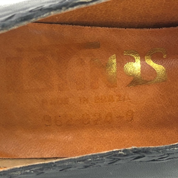 Vintage Latinas Black Leather Heels w/ wood heel - Picture 6 of 8